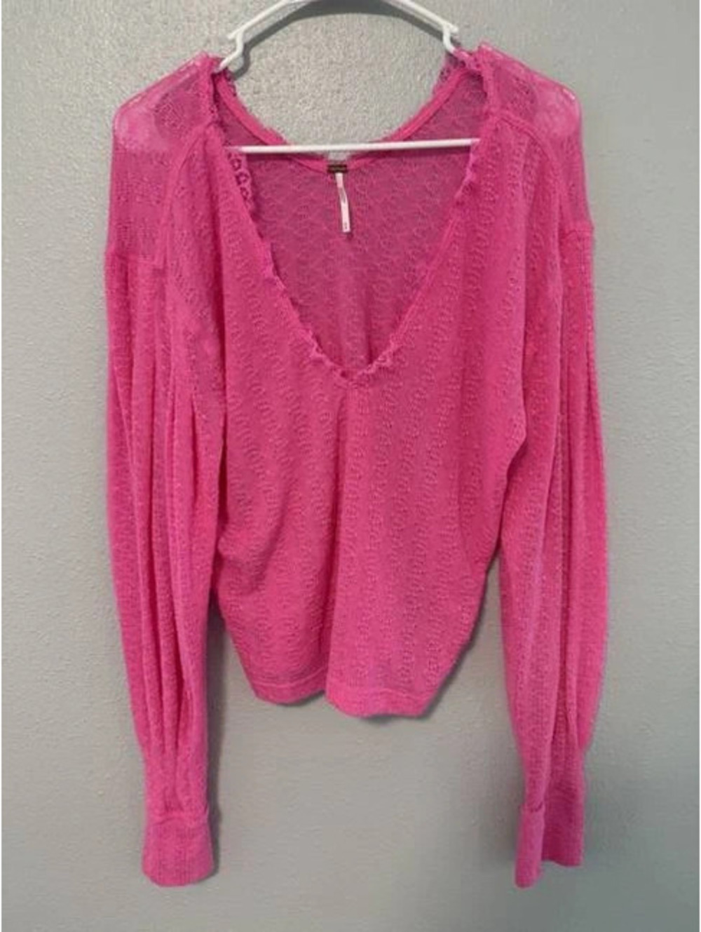 #6099 Free People Bright Pink Open Knit V-Neck Sweater Size M